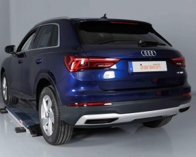 attache caravanne col de cygne Audi Q3