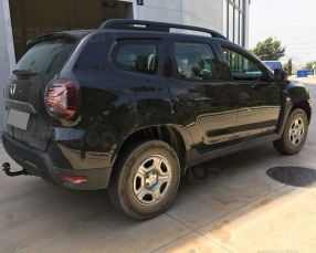 attache caravanne col de cygne Dacia DUSTER