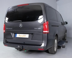 attache caravanne col de cygne Mercedes VITO