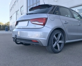 attelage col de cygne Audi A1 SPORTBACK